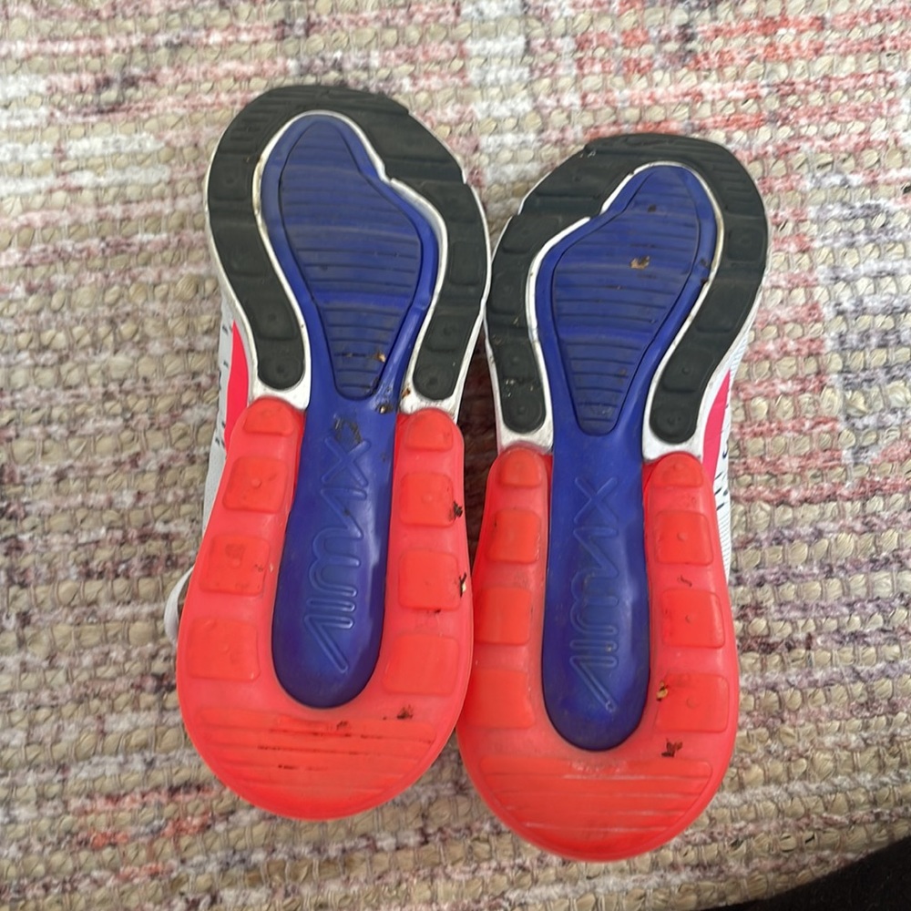 Nike runners - Picture 3 of 3